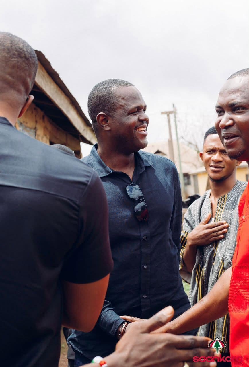 Basiera Saankara at a campaign gathering